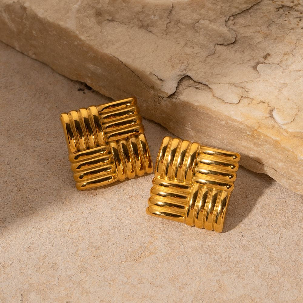 Brincos Saphine banhados a ouro 18k