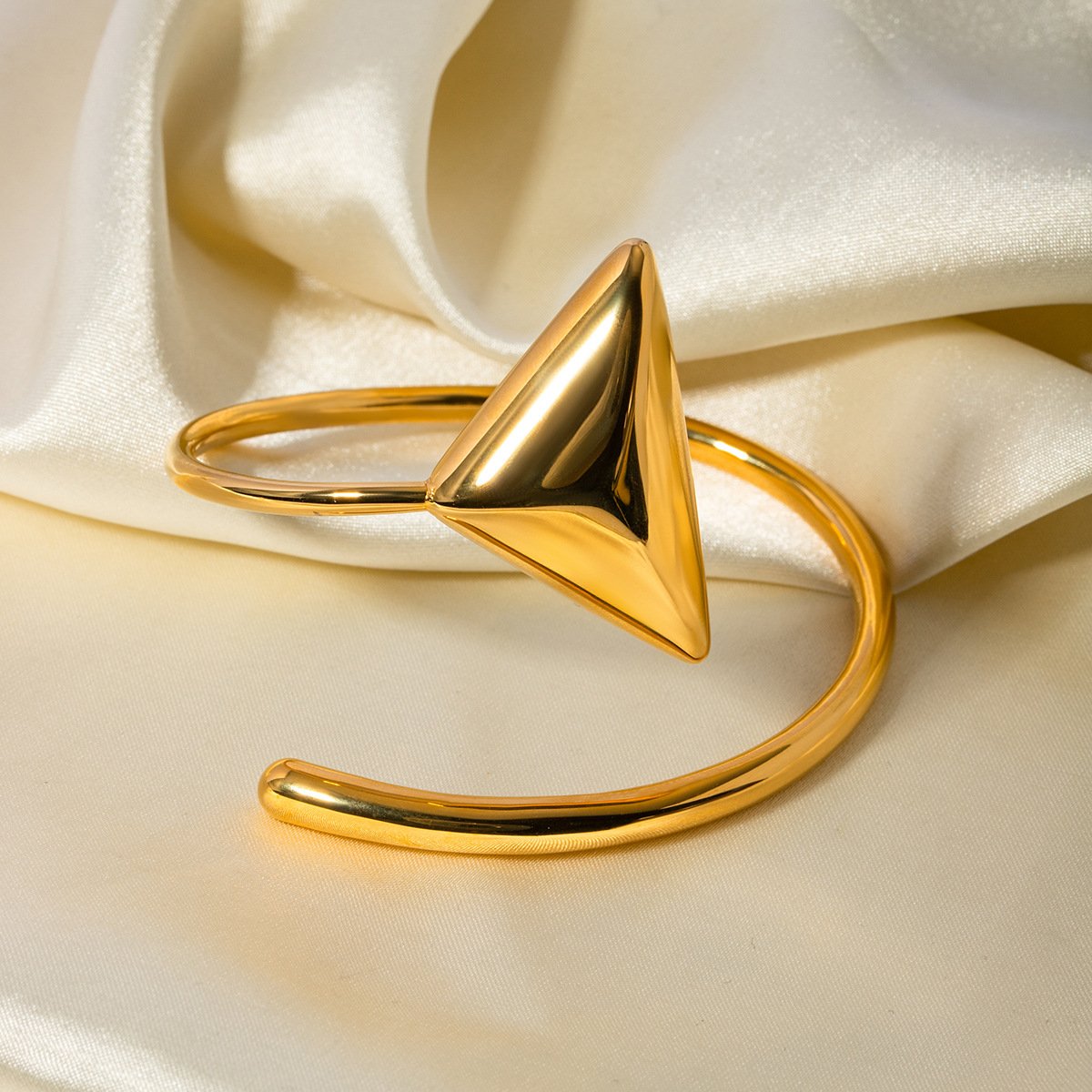 Pulseira Nayla banhada a ouro 18k
