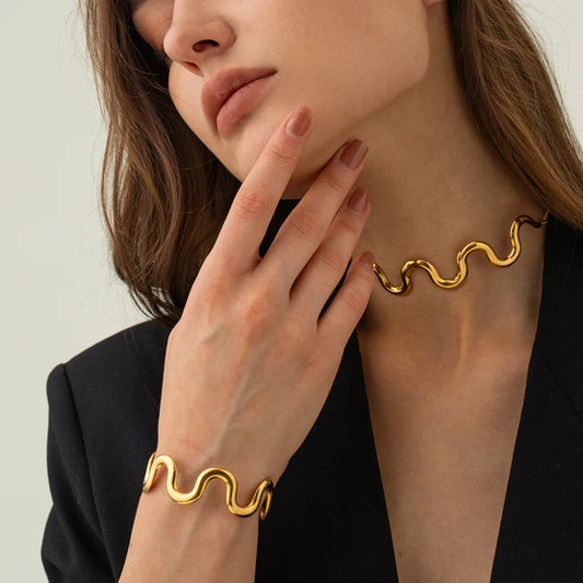 Colar Eline banhado a ouro 18k