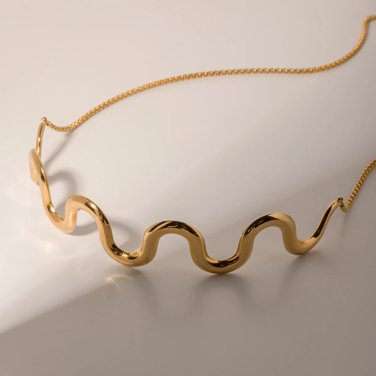 Colar Eline banhado a ouro 18k