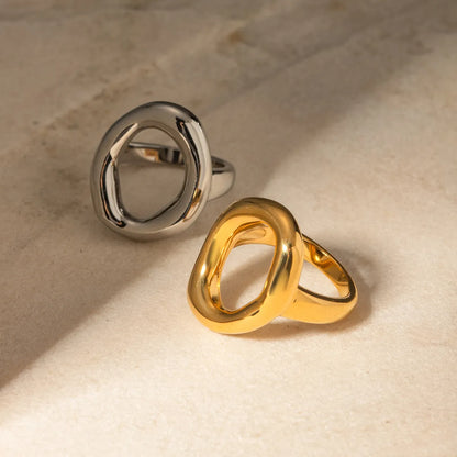 Anel Valérian banhado a ouro 18k